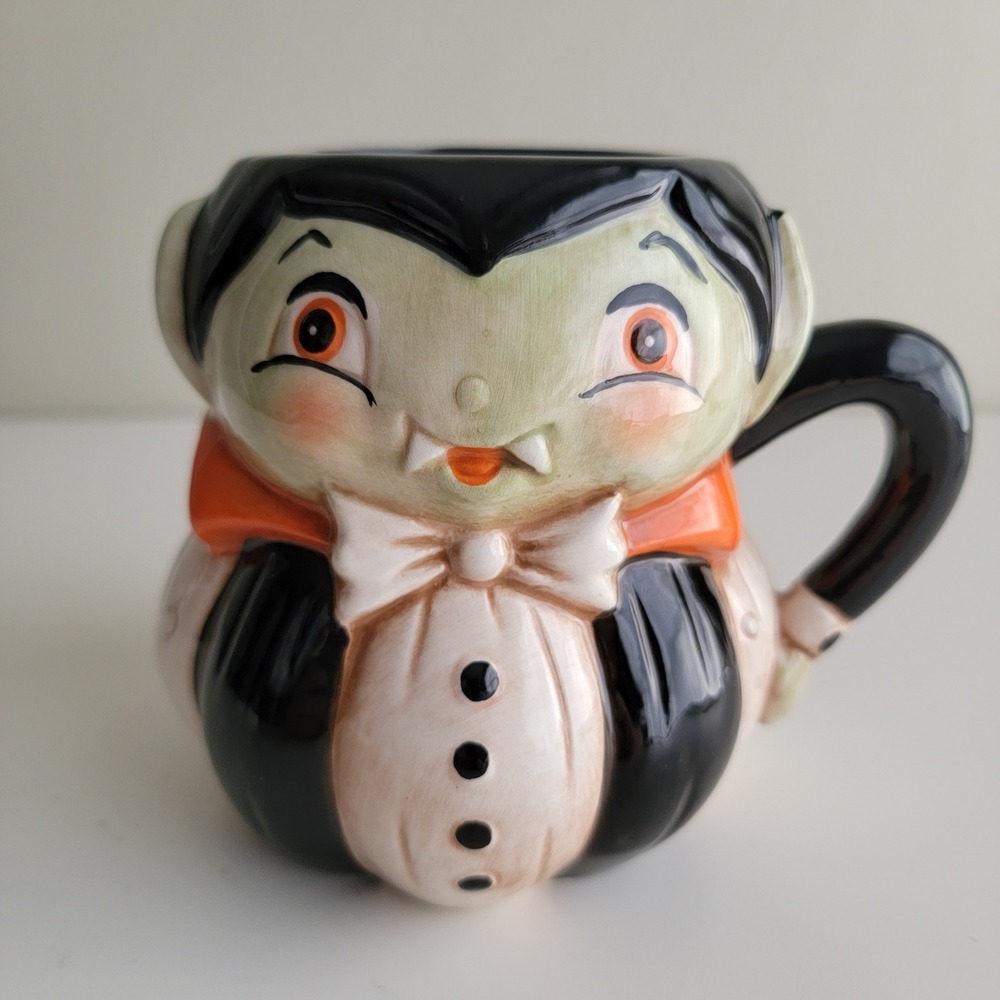 Johanna Parker Transpac Vampire Mug Black Halloween Dracula NEW